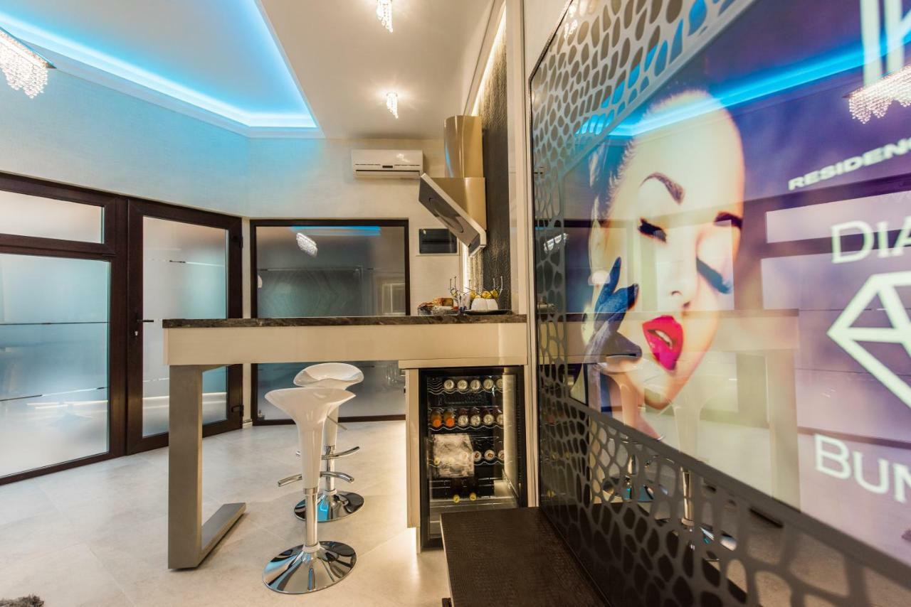 H & V Residence - Diamond Bungalow Apartment Αράντ Εξωτερικό φωτογραφία