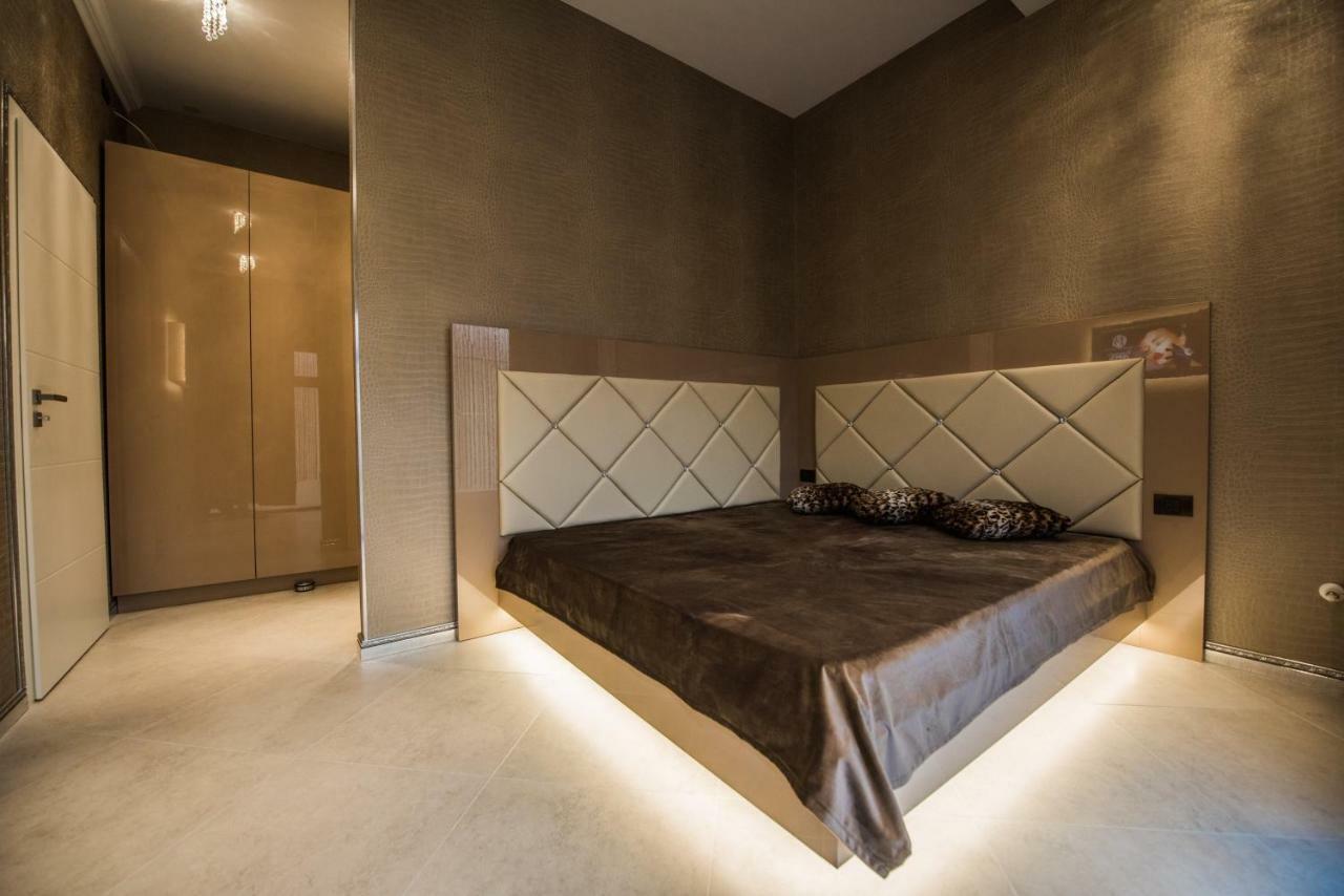 H & V Residence - Diamond Bungalow Apartment Αράντ Εξωτερικό φωτογραφία